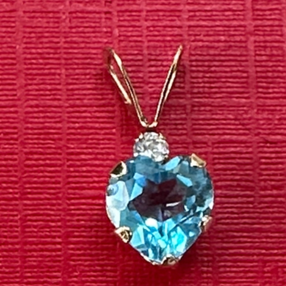 10k real gold TOPAZ Heart Pendant